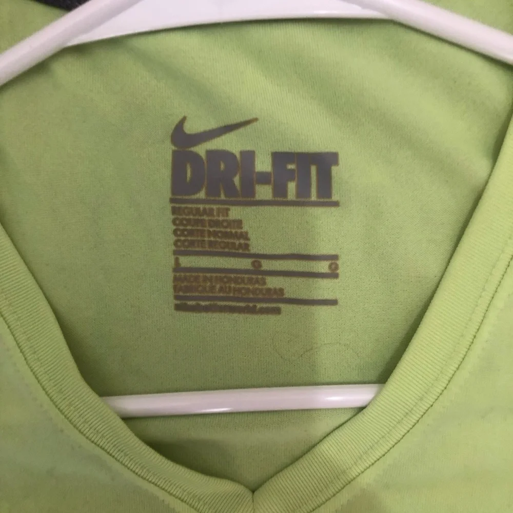 Nike Dri-FIT V-Neck Athletic Tee - Neon Size Large